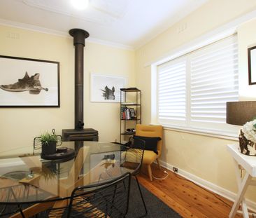 Charming Family Home In Central Albury - Photo 3