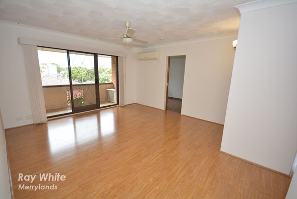 SPACIOUS 2 BEDROOM APARTMENT! - Photo 1