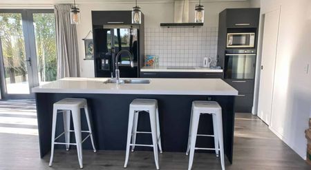 Modern 3 Bedroom - Rural Midhirst - Photo 3