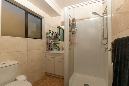 Private and Tranquil 4 Bedroom 2 Bathroom Otahuhu - Photo 2