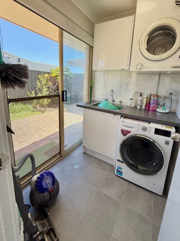 6 Carterton Place, Padbury WA 6025 - House For Rent | Domain - Photo 2