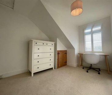 Elmside, Exeter, EX4 - Photo 1