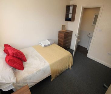 2 bedroom apartment to rent - Photo 6
