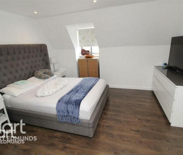 6 bedroom detached house to rent - Photo 4