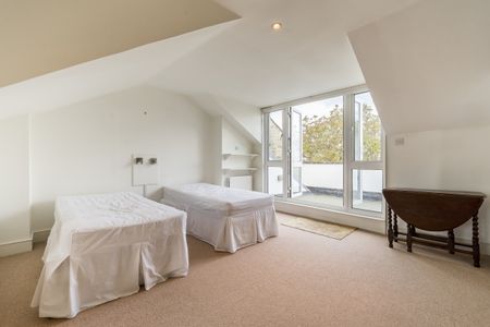 4 bedroom terraced house to rent - Photo 5