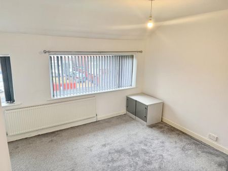 2 bedroom semi-detached house to rent - Photo 3