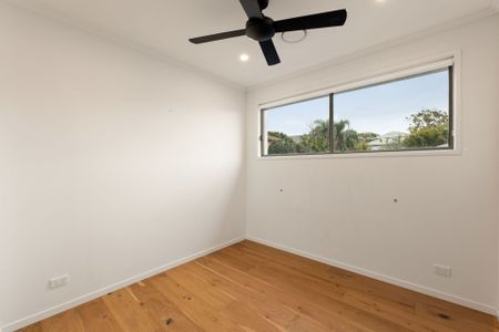 Elevated Living in the Heart of Hawthorne - Photo 4