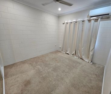 4 Bedroom Lowset Home With Solar To Save on Power - Photo 5