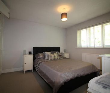 2 bedroom semi-detached house to rent - Photo 3