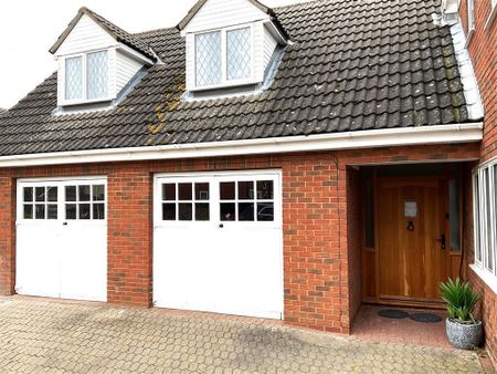 Old Lynn Road, Wisbech - Photo 5