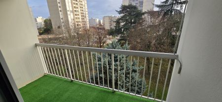 2 PIECES - CHATOU - Photo 2