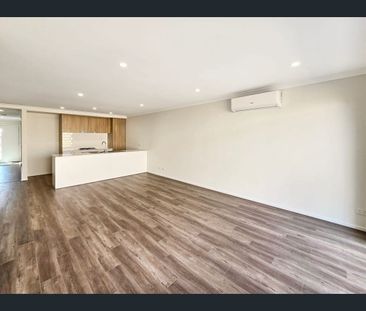 Modern Three-Bedroom Home in Glenlee Estate - Photo 1