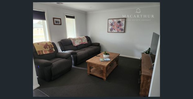 Neat and Tidy 3-Bedroom Home - Photo 1