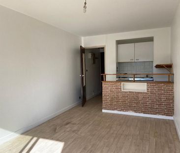 Location Appartement 1 pièce 24m² BORDEAUX 33000 - Photo 1