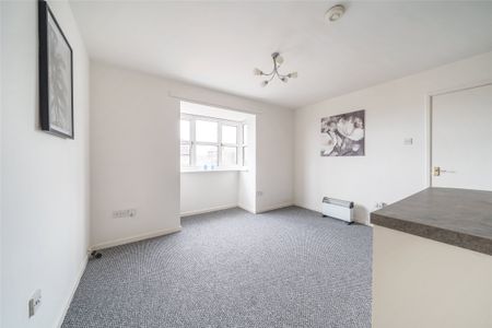 Blenheim Close, Peasedown St. John, Bath, Somerset, BA2 - Photo 2