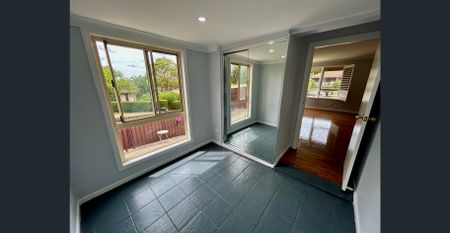 Spacious 4-Bedroom Family Home With Pool & Modern Upgrades! - Photo 4