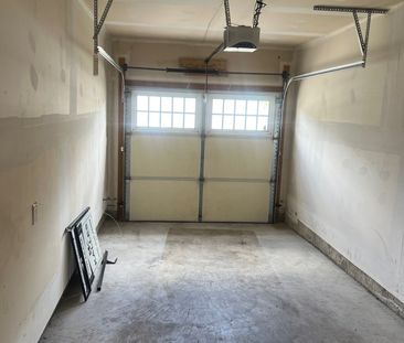 For Lease - 49 Averill Road, Brampton, Ontario - Photo 2