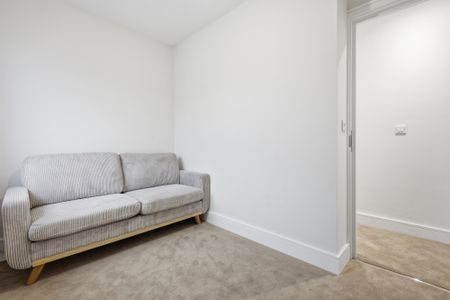 One-Bedroom House share - Photo 4