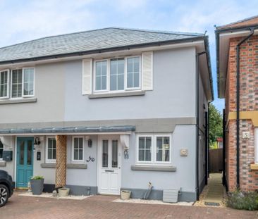 2 bedroom end of terrace house to rent - Photo 5