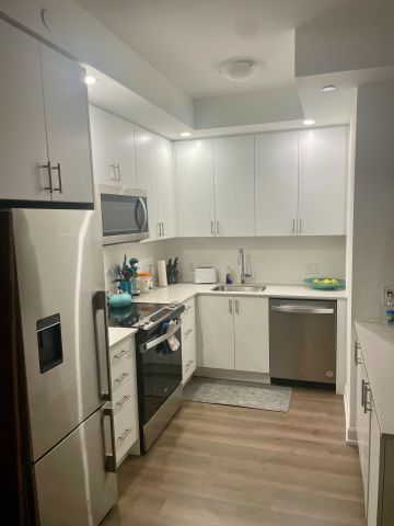 For Lease - 3220 William Coltson Avenue Unit# 1002, Oakville, Ontario - Photo 5