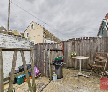 Studio to rent - Photo 6