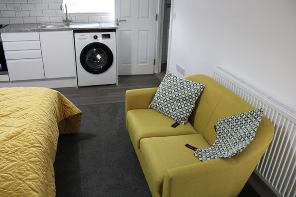1 bedroom flat to rent - Photo 1