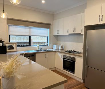 4 Bedroom Home - Open Cancelled Tonight - Photo 4