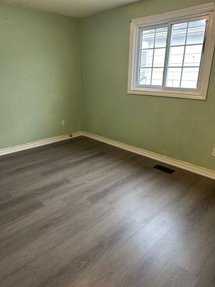 For Lease - 151 Morton Way Unit# Front unit, Brampton, Ontario - Photo 1