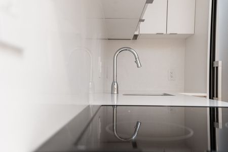 160 Huron Street - Photo 2