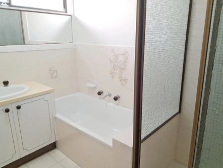 3/141 Melbourne Road, Williamstown VIC 3016 - House For Rent | Domain - Photo 5