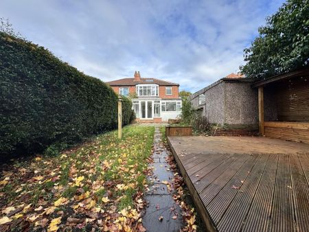 3 bedroom semi-detached house to rent - Photo 4