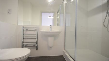 studio to rent - Photo 3