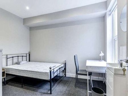 A Comforting House Share share for Rent in Brighton Room 2 - Photo 2