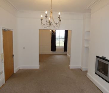 2 bed Apartment - To Let - Photo 4