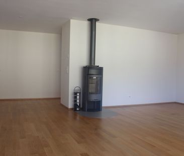 Schöne, moderne 3.5-Zimmer-Attika-Wohnung im Wohnpark Leuenfeld - Photo 2