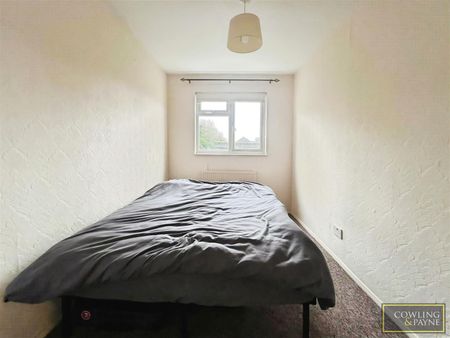 Runnymede Road, Stanford-Le-Hope, Essex - Photo 5