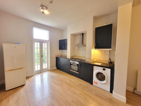 1 bedroom flat to rent - Photo 5