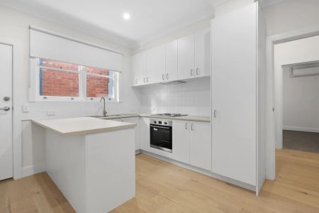 Brand-New, Private and Perfectly Positioned - Photo 3