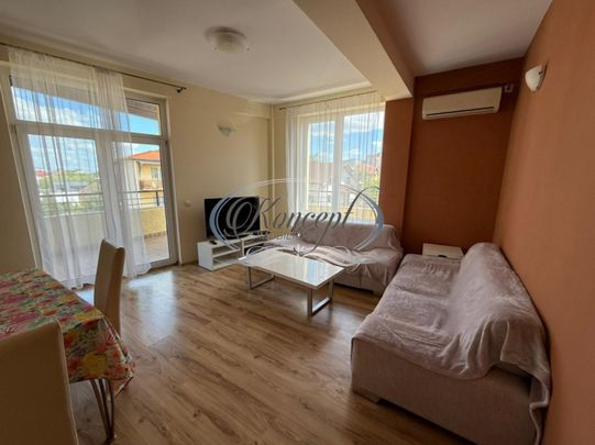 Apartament spatios cu terasa, cartier Zorilor - Photo 1