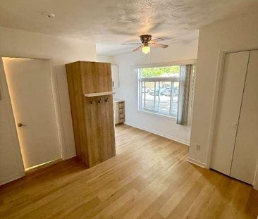 1 1/2 tout compris avec internet décembre - Photo 3