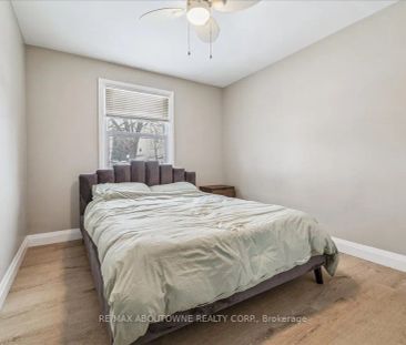 177 Allenby Avenue #Upper - Photo 5