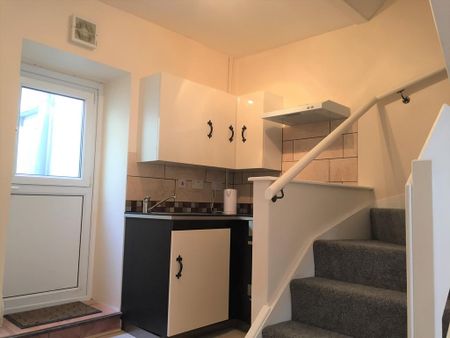 1 bedroom end of terrace house to rent - Photo 3