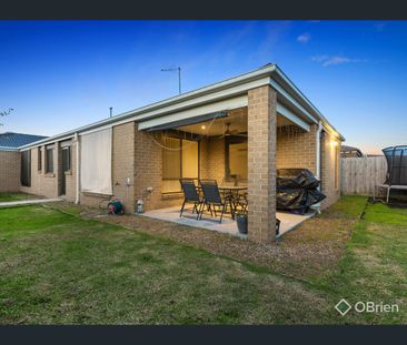 15 Currawong Crescent, Pakenham, Vic 3810 - Photo 1