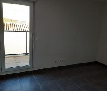 T3 AVEC BALCON ET PARKING EXTERIEUR - Photo 2