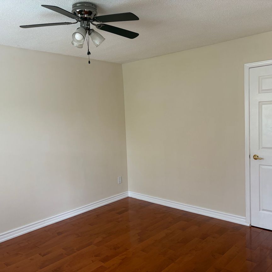 For Lease - 107 Stave Cres Crescent, Richmond Hill, Ontario - Photo 1