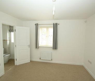 3 bedroom apartment to rent - Photo 1