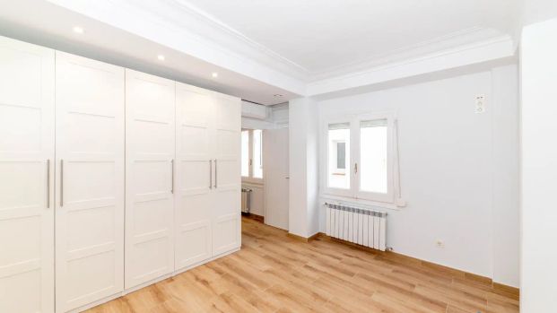 Piso de alquiler en Calle de San Miguel, Paseo Independencia - Photo 1