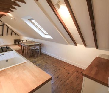 George House, George Hill - Photo 2