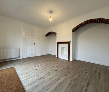 Hazelwood Avenue, Eastbourne - Photo 1