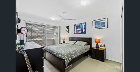Perfect Location in the heart of Annerley Precinct - Photo 5
